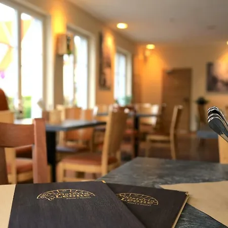 Ξενοδοχείο Lowe 3*